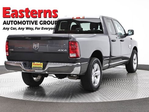 Used 2024 RAM 1500 Classic SLT AWD/4WD image 5