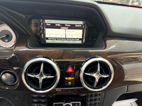 Used 2014 Mercedes-Benz GLK 350 2WD image 25