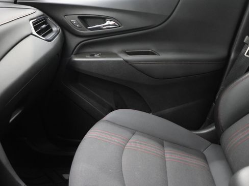 Used 2024 Chevrolet Equinox RS w/ LPO, Floor Liner Package AWD/4WD image 13