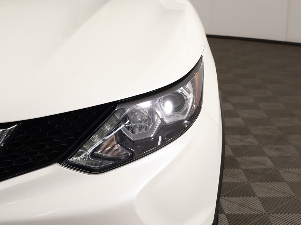 Used 2019 Nissan Rogue Sport SL w/ Premium Package AWD/4WD image 16