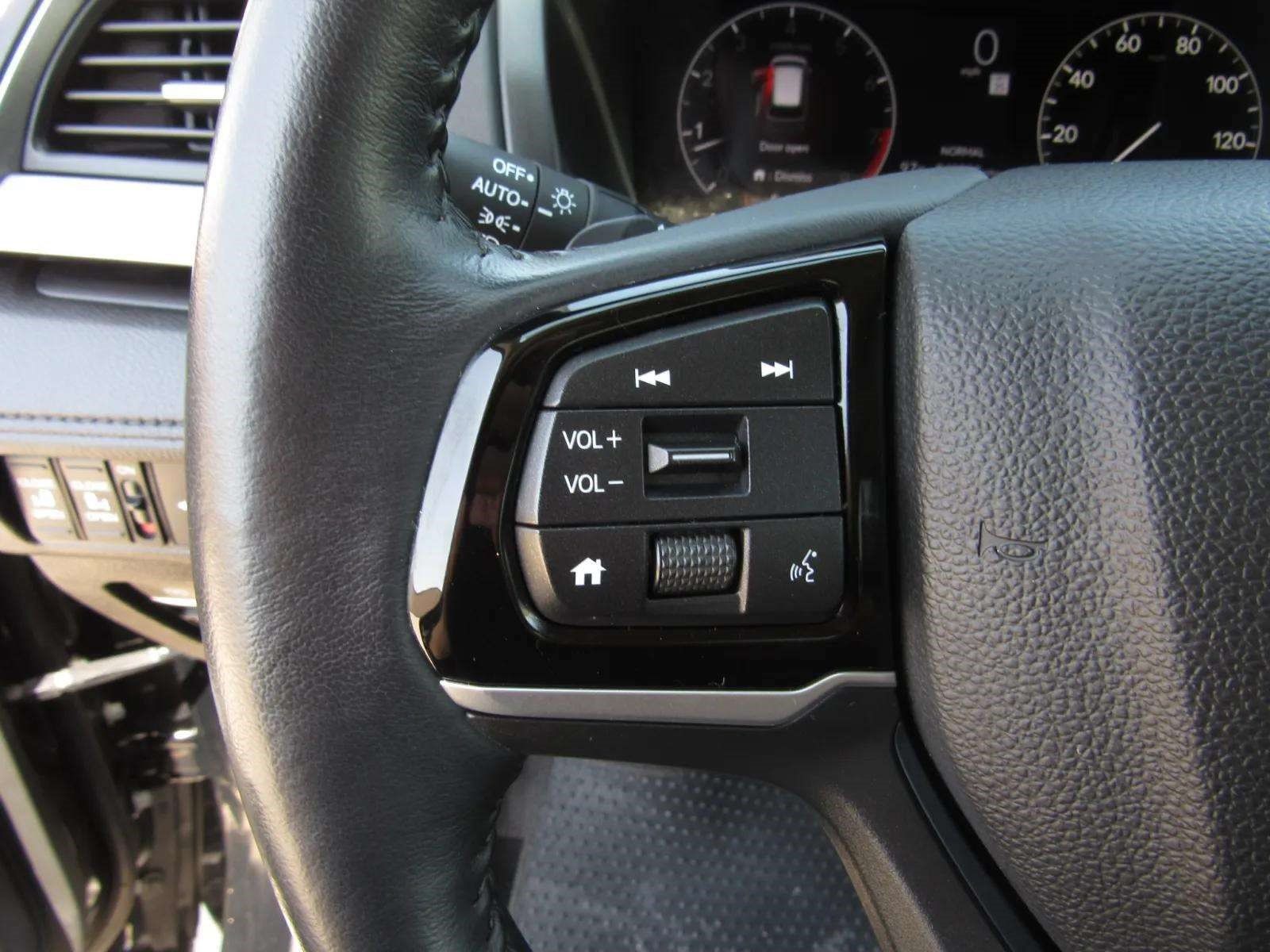 Certified 2025 Honda Odyssey EX-L image 26