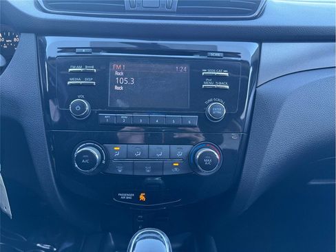 Used 2018 Nissan Rogue Sport S w/ S Appearance Package image 10