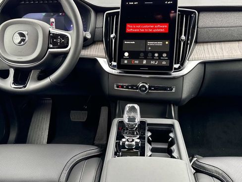 New 2026 Volvo XC90 B6 Ultra w/ Protection Package image 14
