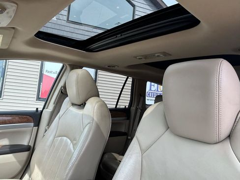 Used 2010 Buick Enclave CXL w/ Trailering Provision Package AWD/4WD image 17