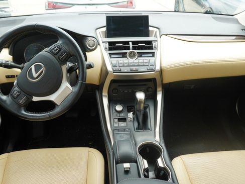 Used 2015 Lexus NX 200t FWD w/ Luxury Package image 11