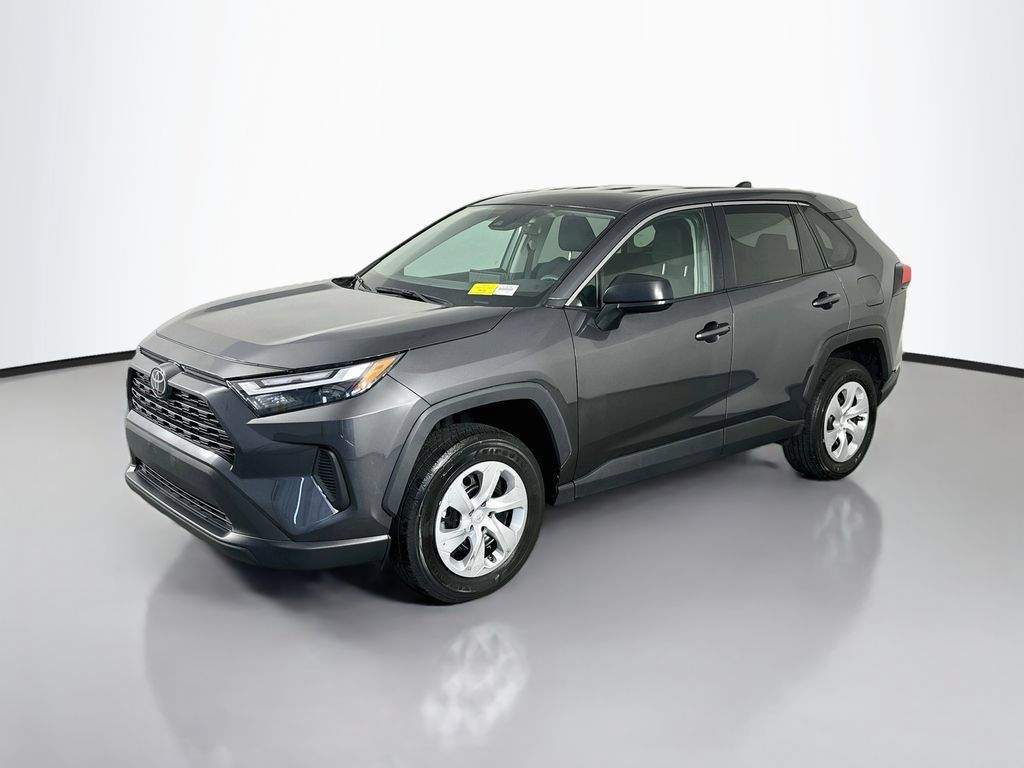 Used 2025 Toyota RAV4 LE AWD/4WD image 3