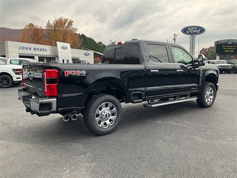 New 2026 Ford F250 Lariat w/ Chrome Package image 3