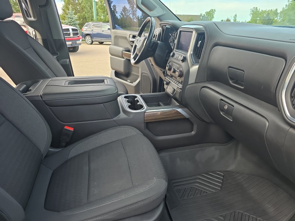 Used 2021 Chevrolet Silverado 1500 LT Trail Boss w/ Bed Protection Package AWD/4WD image 10