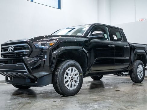 New 2026 Toyota Tacoma SR image 3