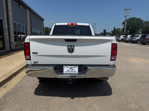 Used 2019 RAM 1500 Classic SLT RWD image 6