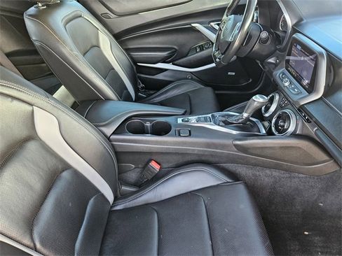 Used 2020 Chevrolet Camaro LT w/ RS Package image 14