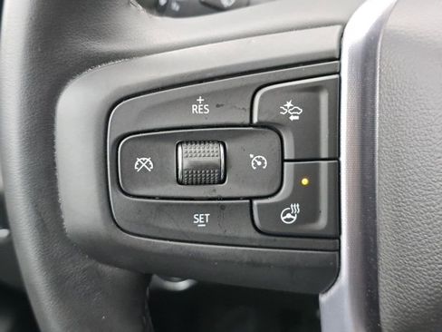 Used 2024 GMC Sierra 1500 SLE image 17