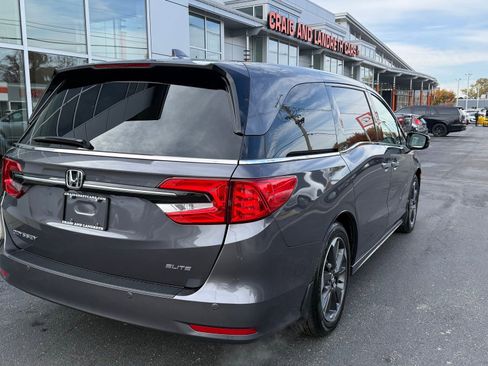 Used 2024 Honda Odyssey Elite image 3