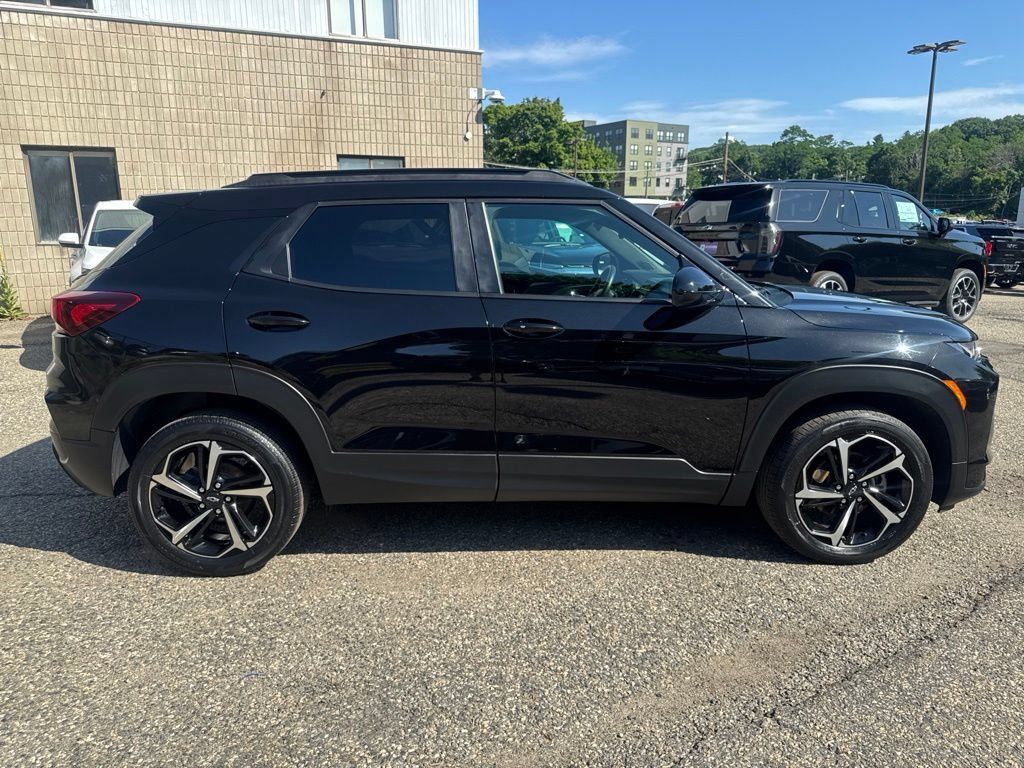 Used 2022 Chevrolet TrailBlazer RS AWD/4WD image 37