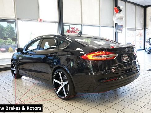Used 2020 Ford Fusion SE FWD image 4