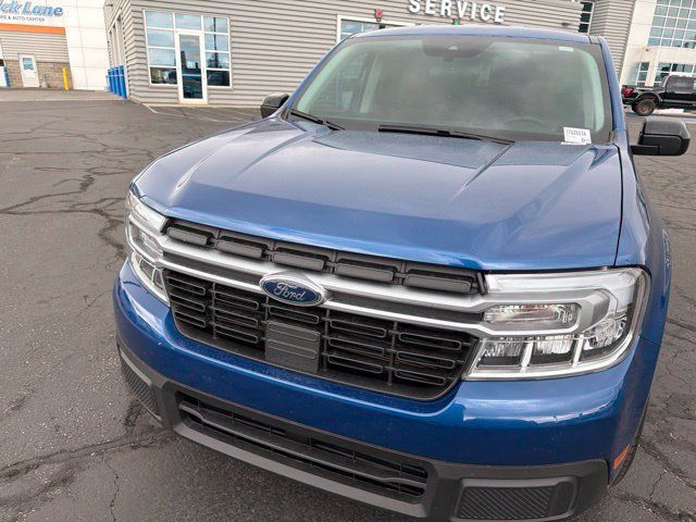 Used 2024 Ford Maverick Lariat FWD image 14