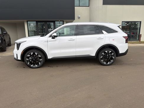 New 2026 Kia Sorento EX AWD/4WD image 2