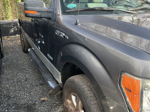 Used 2013 Ford F150 XLT w/ Luxury Equipment Group image 3