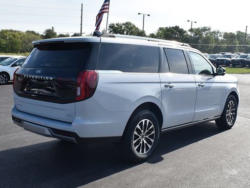 Used 2025 Ford Expedition Max Platinum AWD/4WD image 4