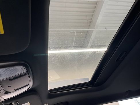 Certified 2024 Dodge Durango SXT image 23