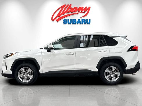 Used 2025 Toyota RAV4 XLE FWD image 8
