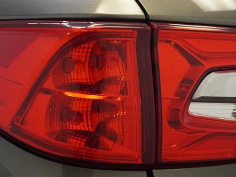 Used 2018 Honda Odyssey EX image 10