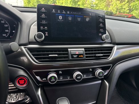 Used 2021 Honda Accord Sport image 14