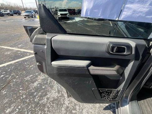 Used 2022 Ford Bronco Black Diamond image 20