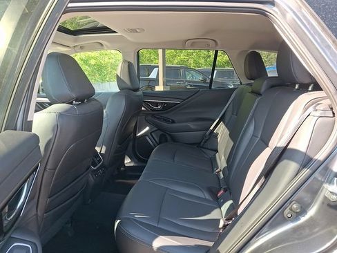 Used 2024 Subaru Outback Limited AWD/4WD image 12