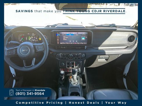 Used 2024 Jeep Wrangler Unlimited Rubicon 4xe image 12