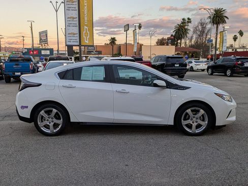 Used 2019 Chevrolet Volt LT image 4