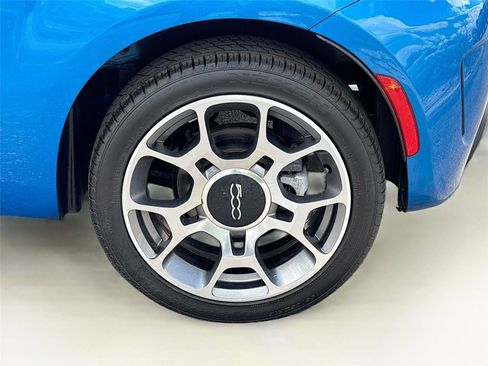 Used 2018 FIAT 500 Pop FWD image 30