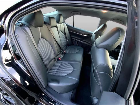 Used 2024 Toyota Camry SE FWD image 17
