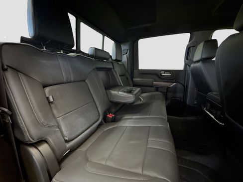 Used 2022 Chevrolet Silverado 3500 High Country image 18