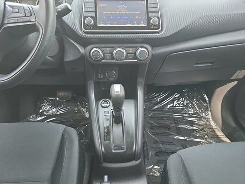 Used 2023 Nissan Kicks S FWD image 3