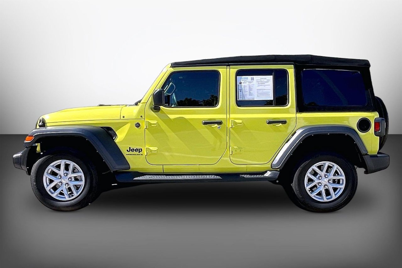 Used 2023 Jeep Wrangler Unlimited Sport AWD/4WD image 5
