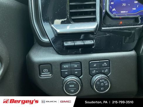 Certified 2022 Chevrolet Silverado 1500 LTZ w/ LTZ Premium Package AWD/4WD image 21