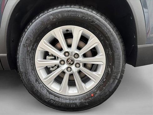 New 2026 Toyota Grand Highlander XLE image 9