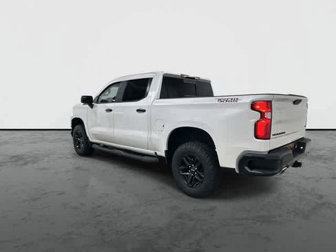 Used 2020 Chevrolet Silverado 1500 LT Trail Boss AWD/4WD image 9