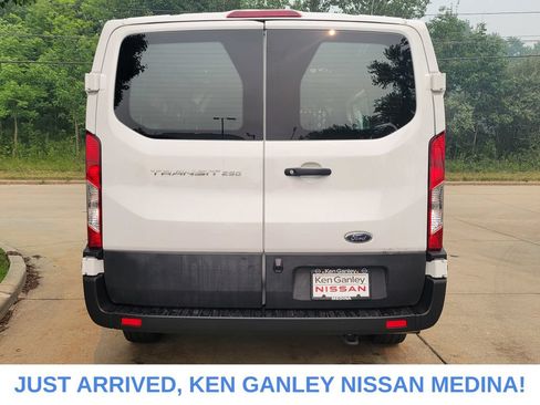Used 2025 Ford Transit 250 Low Roof w/ Exterior Upgrade Package RWD image 4