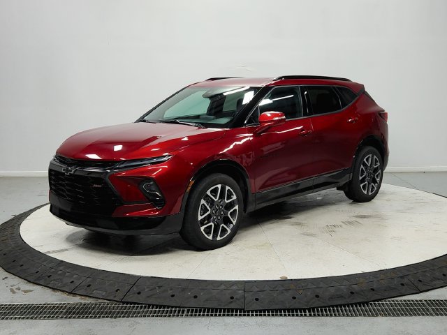 Used 2025 Chevrolet Blazer RS FWD image 4