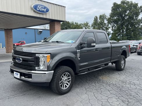 Used 2017 Ford F350 XL w/ Power Equipment Group AWD/4WD image 2