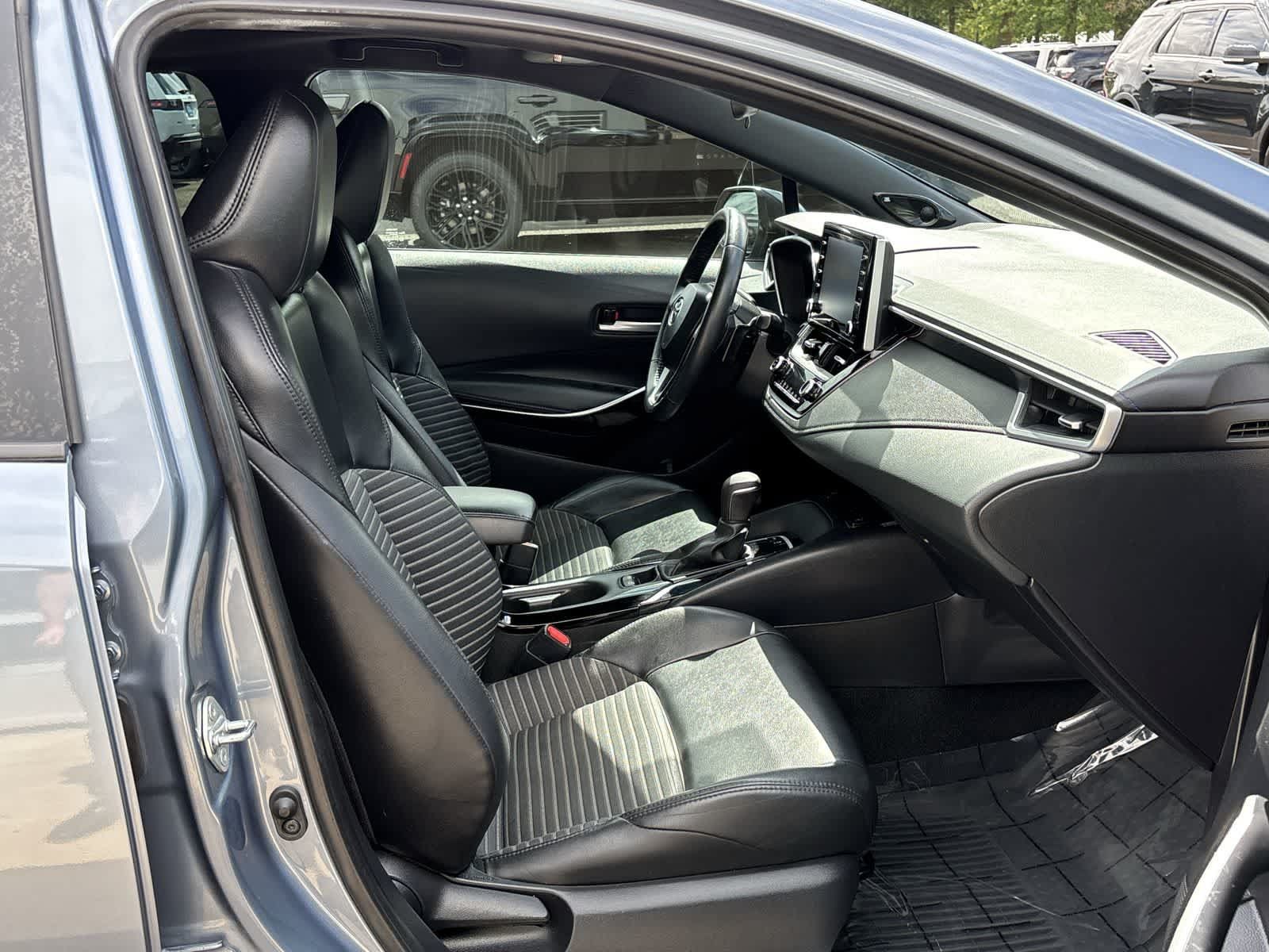 Used 2021 Toyota Corolla XSE w/ Carpet Mat Package (TMS) FWD image 9