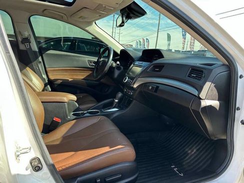 Used 2020 Acura ILX image 11
