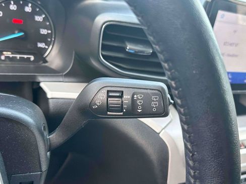 Used 2023 Ford Explorer XLT w/ Equipment Group 202A AWD/4WD image 25