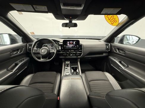 Used 2023 Nissan Pathfinder Rock Creek image 3