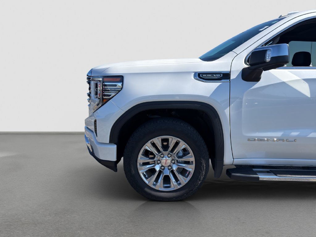 Used 2024 GMC Sierra 1500 Denali w/ Technology Package AWD/4WD image 22