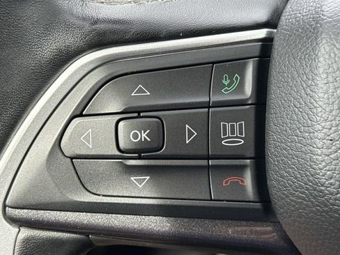 Used 2022 Jeep Grand Cherokee L Laredo w/ Luxury Tech Group I AWD/4WD image 14