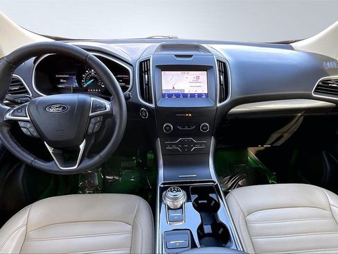 Used 2020 Ford Edge SEL w/ Convenience Package image 16