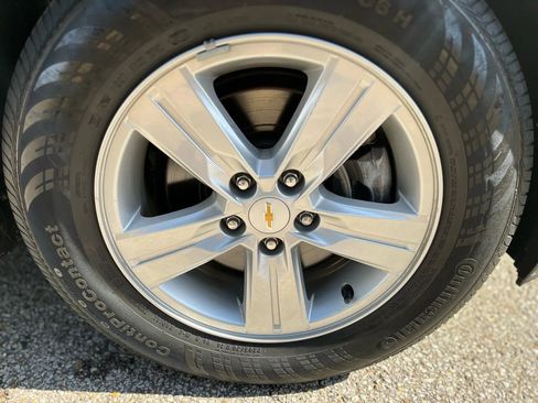 Used 2019 Chevrolet Trax LT w/ LT Convenience Package image 26